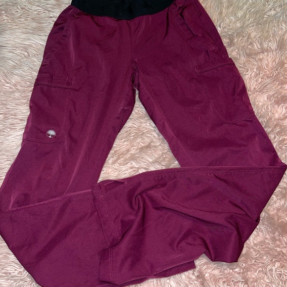 **Healing Hands Nursing Scrubs: Professional Comfort & Elegance** BundleX3 - Picture 4 of 11